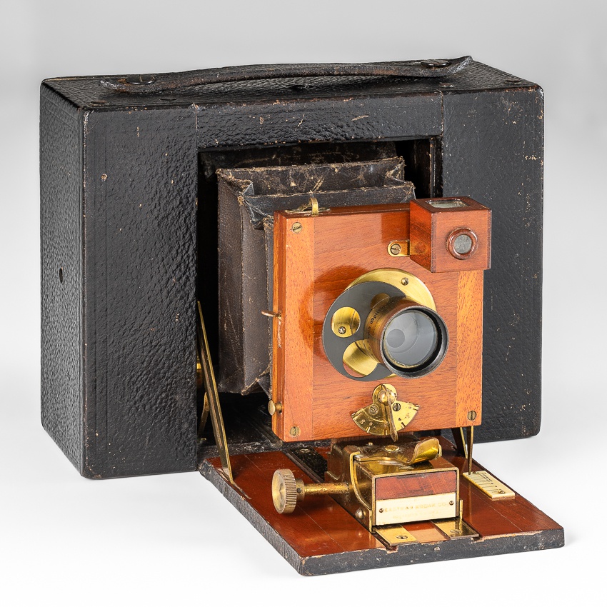 Flat Folding Kodak: 1895